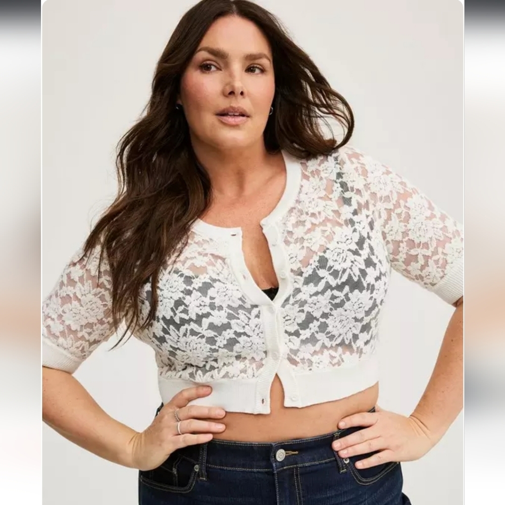 NWT Cropped Button Front Shrug